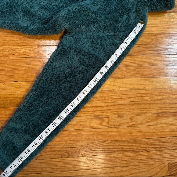 Eddie Bauer Women’s Petite Medium Half Zip Pullover – Fuzzy Green – New - Picture 5 of 6